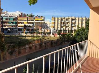 Piso  Josep prats. Luminoso piso en venta   carrer  josep prats hospitalet centre