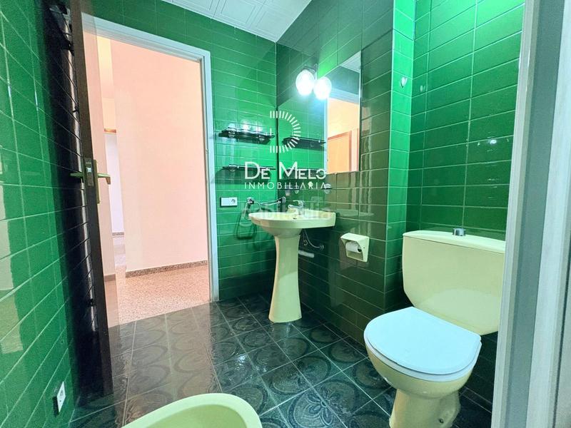 Foto 056a9e84-a2e0-427b-be51-c67cfc47d16b. Pis amb aparcament a Collblanc Hospitalet de Llobregat (L´)