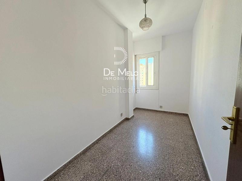 Foto 9a467b45-4f10-4b0e-bf16-9a7a6f6c9e2a. Pis amb aparcament a Collblanc Hospitalet de Llobregat (L´)