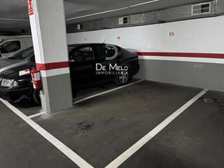 Parking coche en Carreras I Candi 9