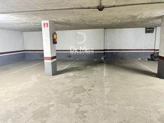 Aparcament cotxe  Onze de setembre. Parking en venta  alquiler en colblanc lh camp nou