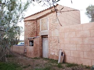 Masia a Ma-6040 1. ¡oportunidad única! parcela rústica con dos casas a reformar en