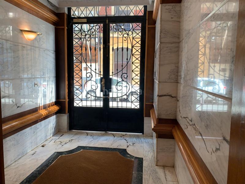 Foto 50791930-2de0-402a-8dcd-2cd7f80548ac. Flat with heating in Área Romántica Donostia - San Sebastián