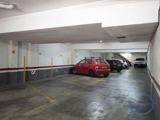 Rent Car parking  Carrer de bertran
