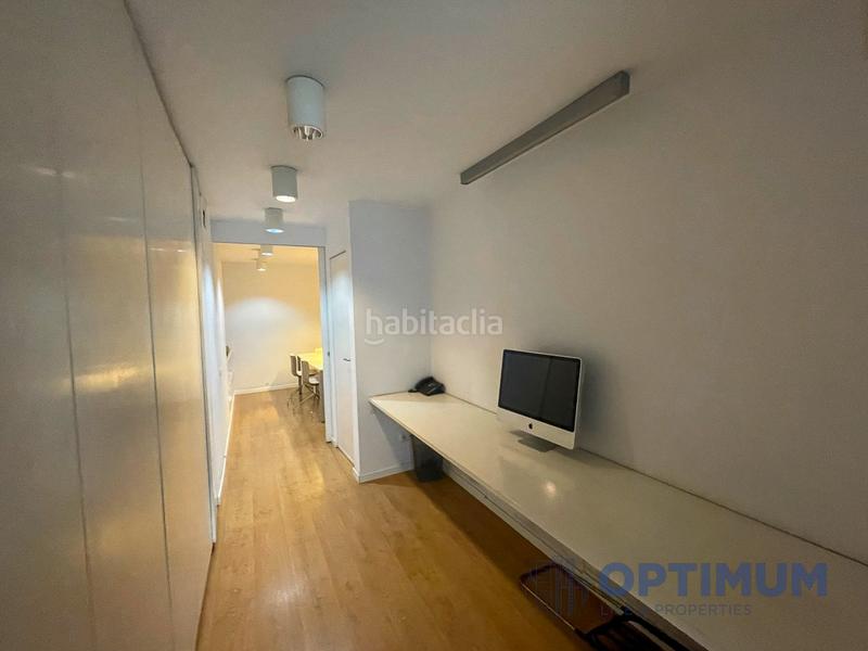 Foto a4bd481e-fd16-4a99-907b-a76d6d939643. Local comercial amb calefacció a La Nova Esquerra de l´Eixample Barcelona