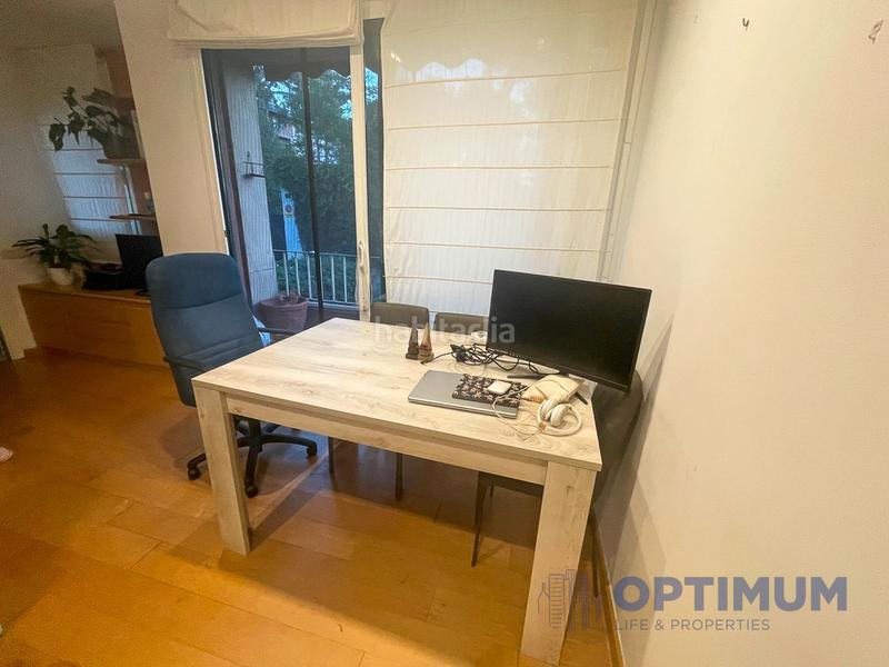 Foto a64539cc-1f7f-4c9e-8c9d-3eb573eb1df8. Local comercial amb calefacció a La Nova Esquerra de l´Eixample Barcelona