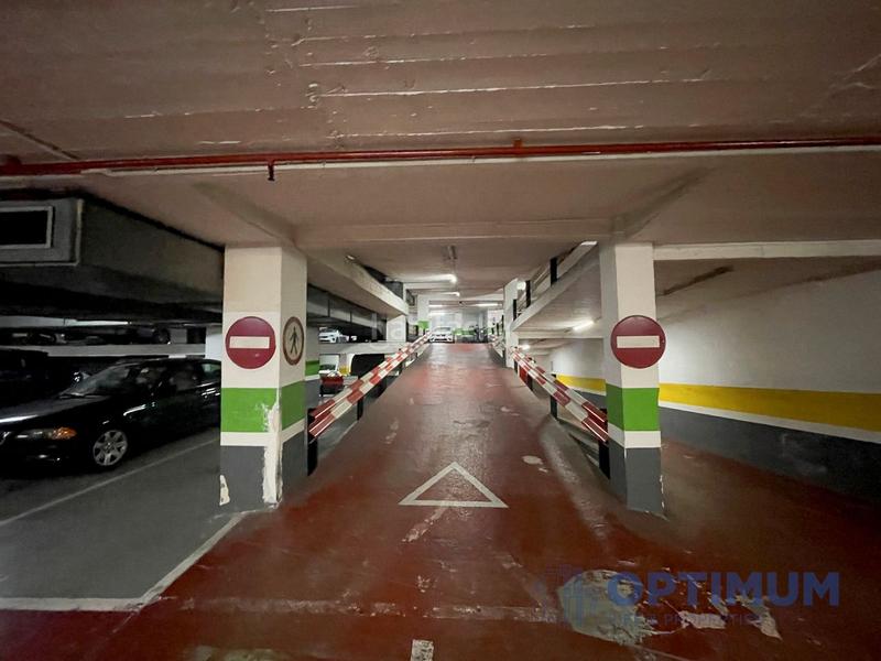 Foto 393dcd4e-03ba-4e5b-9884-2e7abcbdc83f. Parking coche parking doble en venta en avenida diagonal en Barcelona