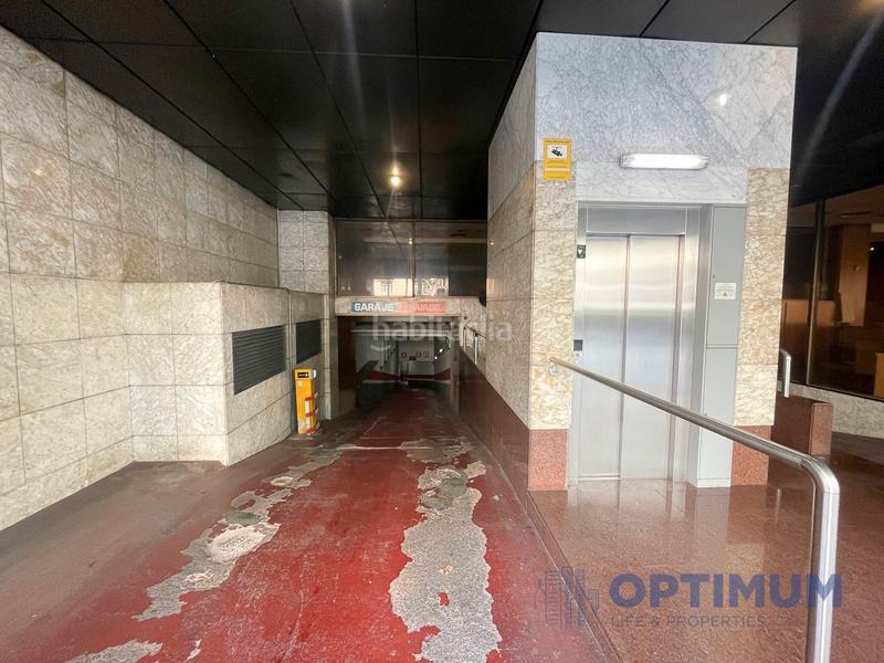 Foto 544810c5-bf21-49fd-a172-44ab9f0e05da. Parking coche parking doble en venta en avenida diagonal en Barcelona