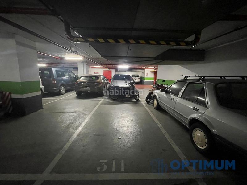 Foto 72c7fcac-1a6e-4fbb-89a5-df34def5dbde. Parking coche parking doble en venta en avenida diagonal en Barcelona