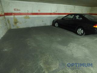 Parking voiture dans Carrer de ramon batlle 21. Varias plazas de pkg disponibles.