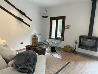 Casa adossada a Carrer del camp 37. Casa con jardín de obra nueva en esterri d'àneu