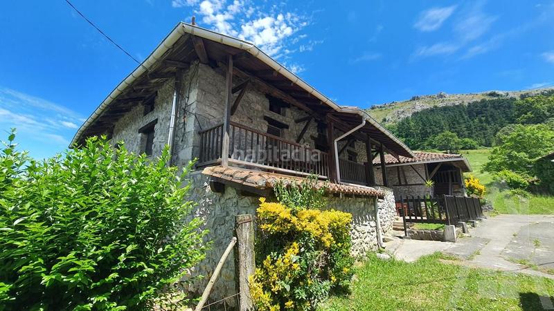 Foto 0e889e0c-22d1-4493-8ddc-dc874b14faf1. House with heating parking in Zeanuri