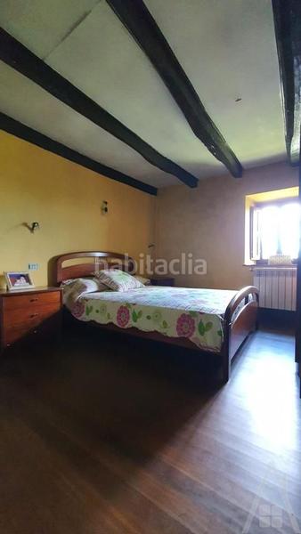 Foto f0421071-7577-4007-8e9c-11b9825f3bbc. House with heating parking in Zeanuri