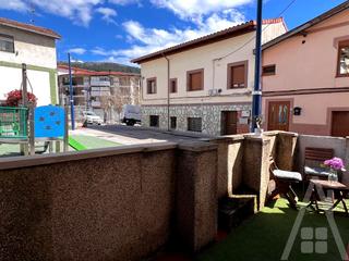 Ground floor  Extremadura kalea. Vivienda con entrada independiente y terraza