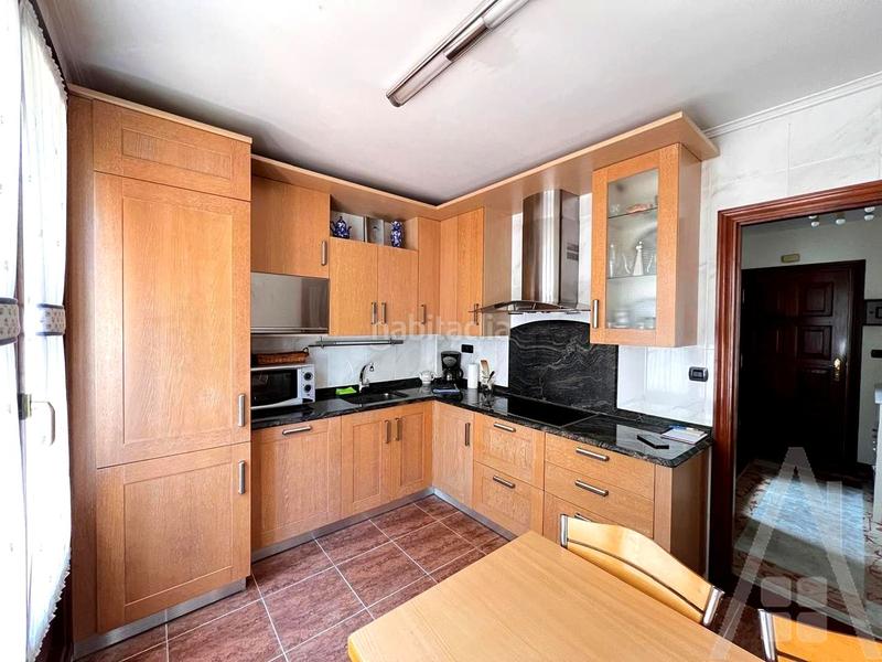 Foto 2b3aded7-082b-4354-872e-8f16607f53a7. Casa amb calefacció a San Miguel Basauri