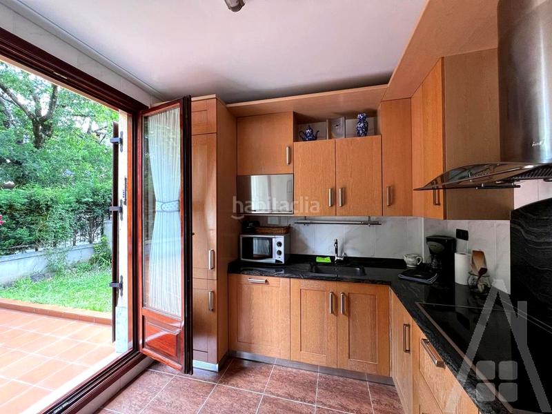 Foto 3b3f025a-5247-4115-8d60-8e9e5834c458. Casa amb calefacció a San Miguel Basauri