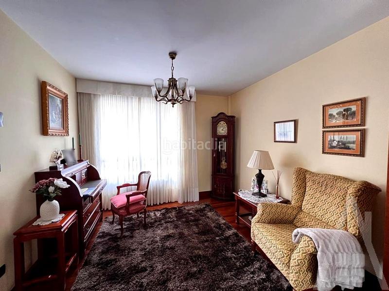 Foto 42696332-23a9-4bc0-b45e-000e2cd5d25d. Casa amb calefacció a San Miguel Basauri