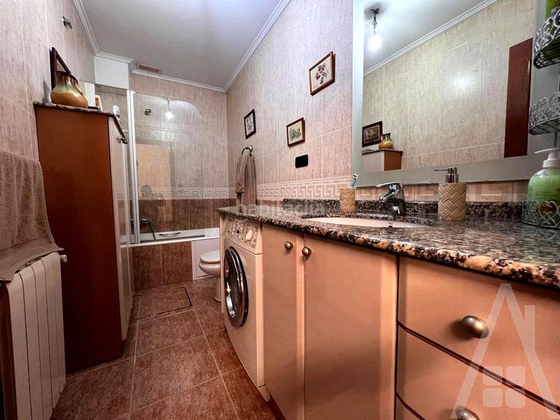 Foto 7724cf66-4620-44ea-9482-8e2e3eac3cfc. Casa amb calefacció a San Miguel Basauri