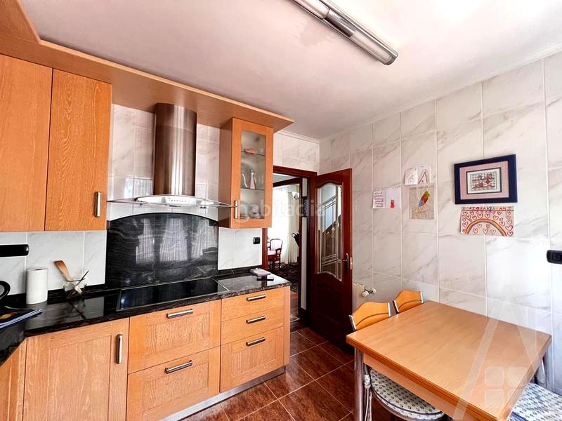 Foto e848db99-2c09-479a-a2b5-8040b96ed585. Casa amb calefacció a San Miguel Basauri