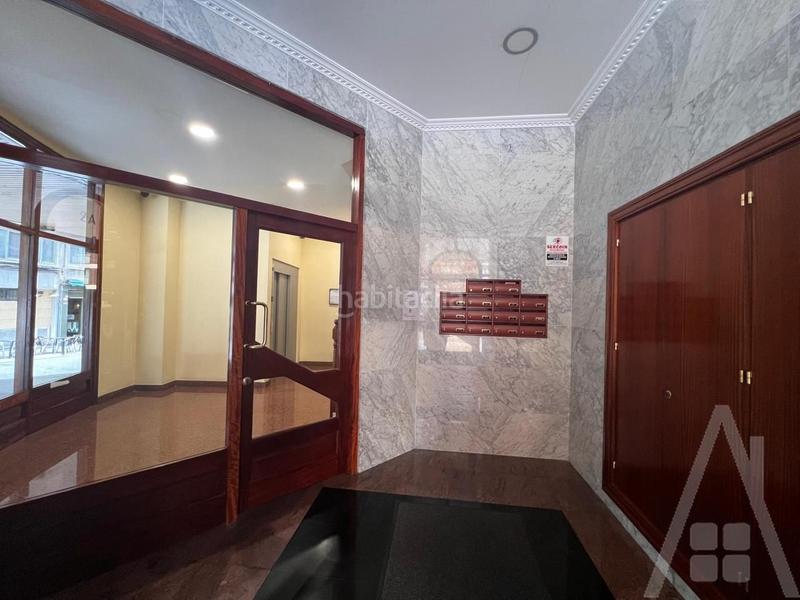 Foto b010223c-6702-4b94-9f75-f52afc88e7c3. Piso fantástica vivienda en la plaza arizgoiti con terraza en Basauri