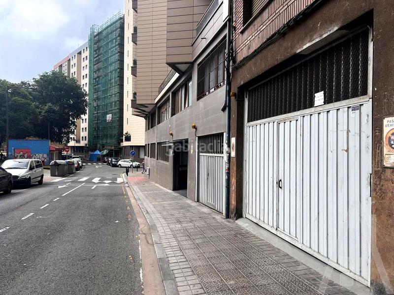 Foto cf9abb12-bfc3-4940-ad89-00e18cf9422d. Aparcament cotxe a Centro-Ariz-Uribarri Basauri