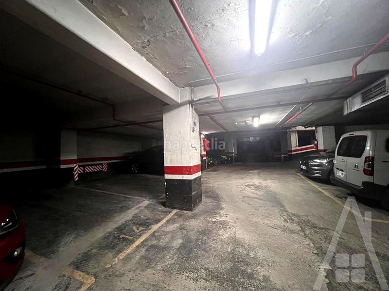 Foto 543f3154-632f-44fd-8ccd-4a811712517a. Parking coche parcela de garaje grande en Urbi en Basauri