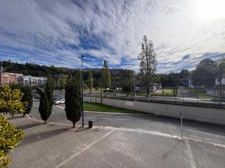Planta baja  Bernar etxepare kalea. Etxebarri plana baja en pleno centro a un precio increible!