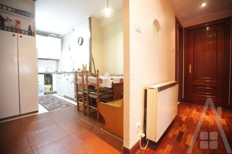 Foto e5de9ead-9db8-4821-a3ed-cf4b075229d8. Appartement avec chauffage dans Centro-Ariz-Uribarri Basauri