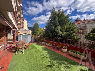 Planta baixa  Marivi iturbe. Espaciosa vivienda con terraza de 50m en la zona de la avenida r