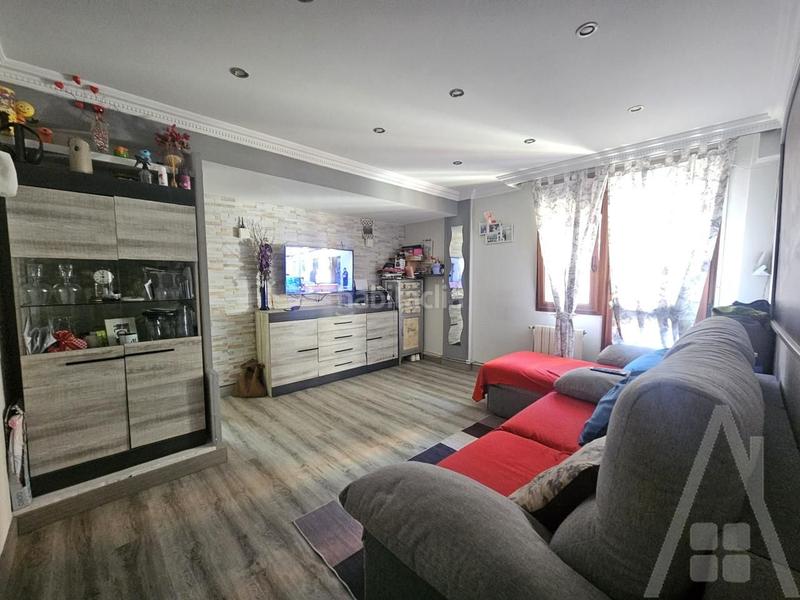 Foto 2473d4ef-544c-40ed-ab46-b914fc0eede3. Flat with heating in Arabella Bilbao