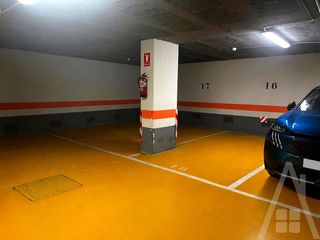 Car parking  Ametzola. Parcela para coche grande en el centro