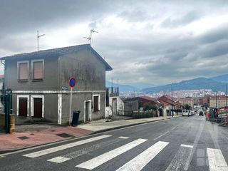 Casa  Santa marina. Planta baja para reformar en san antonio