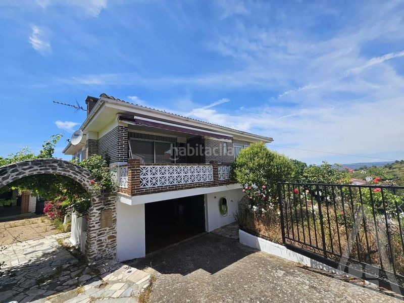 Foto 5b9c19e2-7e25-458d-a7d1-544e4e618145. Casa amb calefacció aparcament a Mieza
