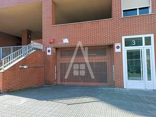 Lloguer Aparcament cotxe  Presagana. Céntrica parcela de garaje
