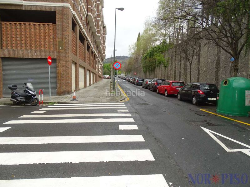 Foto b5364a23-22bc-4ce1-afe9-f7bf5bd048af. Local comercial a Txurdinaga Bilbao