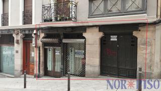 Local commercial à Bilbao La Vieja. Local en zona marzana