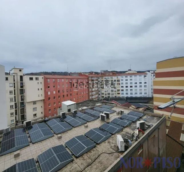 Foto b6b6dec6-ab88-4976-aaea-1c74660009c0. Piso  para reformar en el centro . en Alhóndiga Bilbao