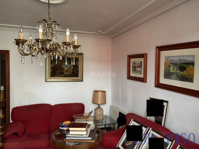 Foto d8b67dba-e297-412b-a042-8d475a64dee0. Piso  para reformar en el centro . en Alhóndiga Bilbao