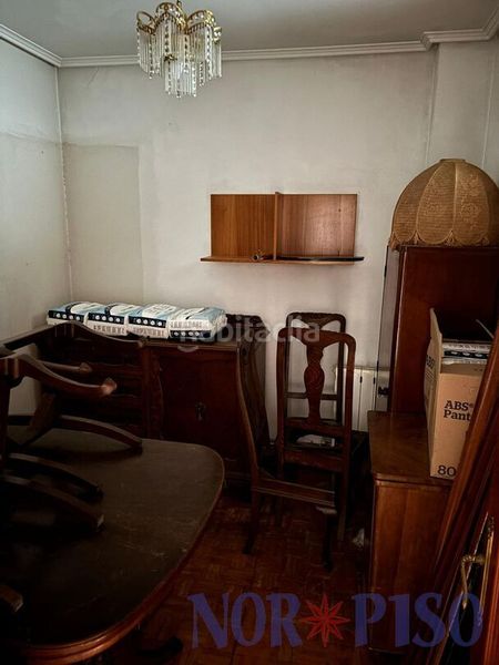 Foto e66fc075-7b24-42ef-ae65-e2228adacd4b. Piso  para reformar en el centro . en Alhóndiga Bilbao