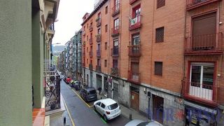 Pis en San Fransisco. Piso 120 metros en calle hernani, con ascensor.