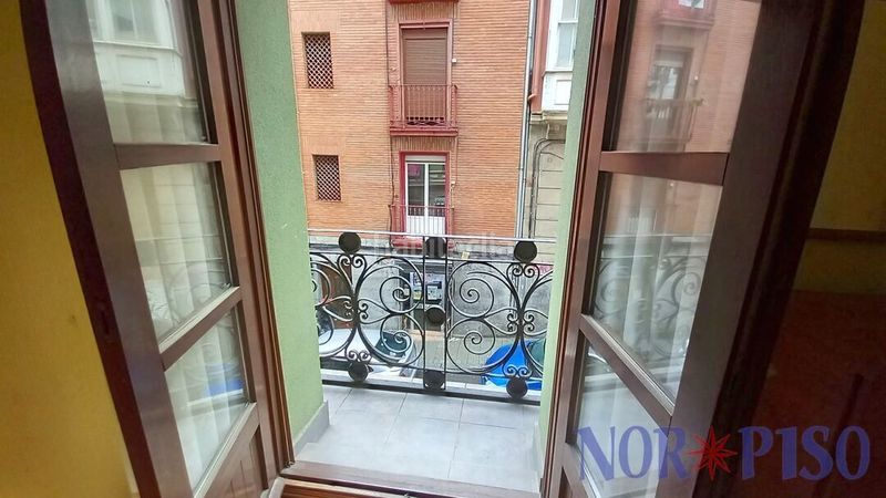 Foto 60174ce2-2076-4e63-bb87-d780caf0632e. Piso  120 metros en calle hernani, con ascensor. en Bilbao