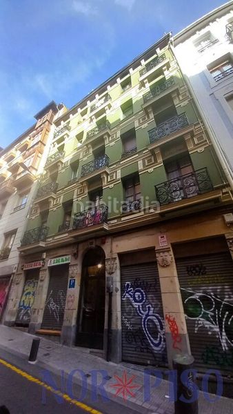Foto 709e7ea3-0bd0-4796-9d2d-4edf4e26b6de. Piso  120 metros en calle hernani, con ascensor. en Bilbao