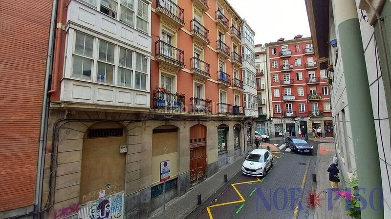 Foto 7dacf3f0-f38c-4ee1-aed9-33ce4ac3c753. Piso  120 metros en calle hernani, con ascensor. en Bilbao