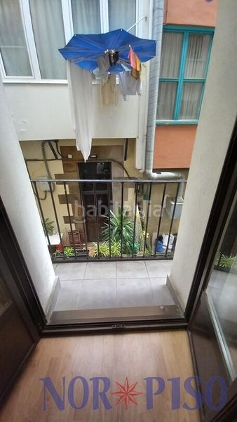 Foto f6df2049-e1b3-445f-a33b-c2194af599a0. Piso  120 metros en calle hernani, con ascensor. en Bilbao