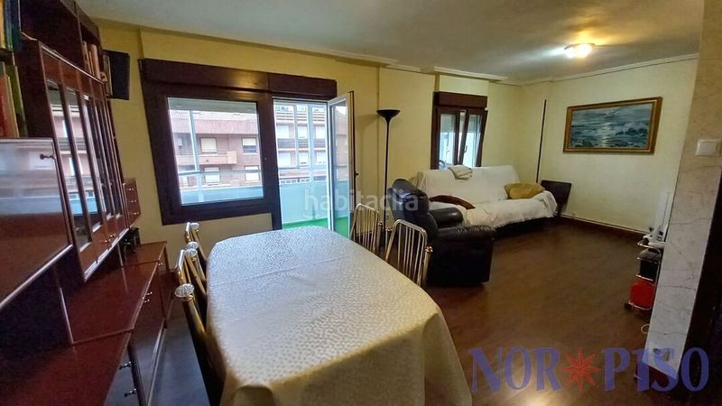 Foto f47430e6-367c-4341-b4ba-cd3f51a00810. Flat with heating in Gorliz