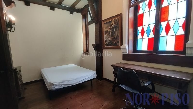 Foto c9b458fe-693a-483b-b720-b0a21025c198. Rent flat with heating in Casco Viejo Bilbao
