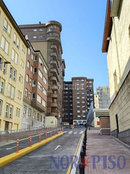 Foto f6cbb0c0-e6b9-462e-9e74-0440b1cf0dc6. Pis amb calefacció aparcament a San Fransisco Bilbao