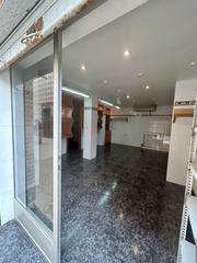 Local Comercial en Calle antonio reverte-urrutias 59. Local comercial en los urrutias, ideal para panadería, frutería