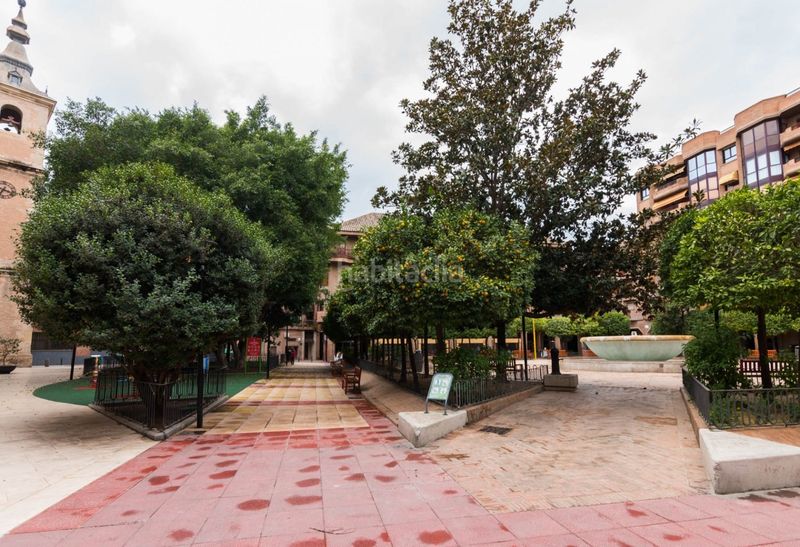 Foto ec7d693d-cf09-4516-9346-fdcdf8f3c4e1. Oficina gran oficina en la plaza mayor en San Nicolás Murcia