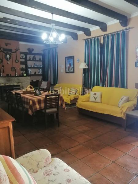 Foto 1d766a24-466f-4845-a56e-9b1d6f87ac3e. Casa amb calefacció aparcament piscina a Andújar